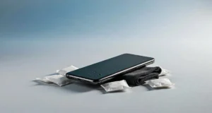 Celular cayó al agua qué hacer: guía 2026 para secar y recuperar un teléfono mojado